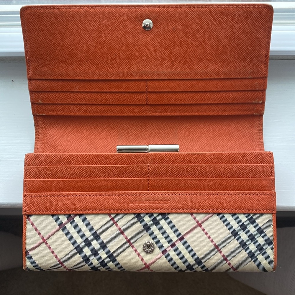 #9 Burberry Beige and Orange Check Wallet - Picture 4 of 15